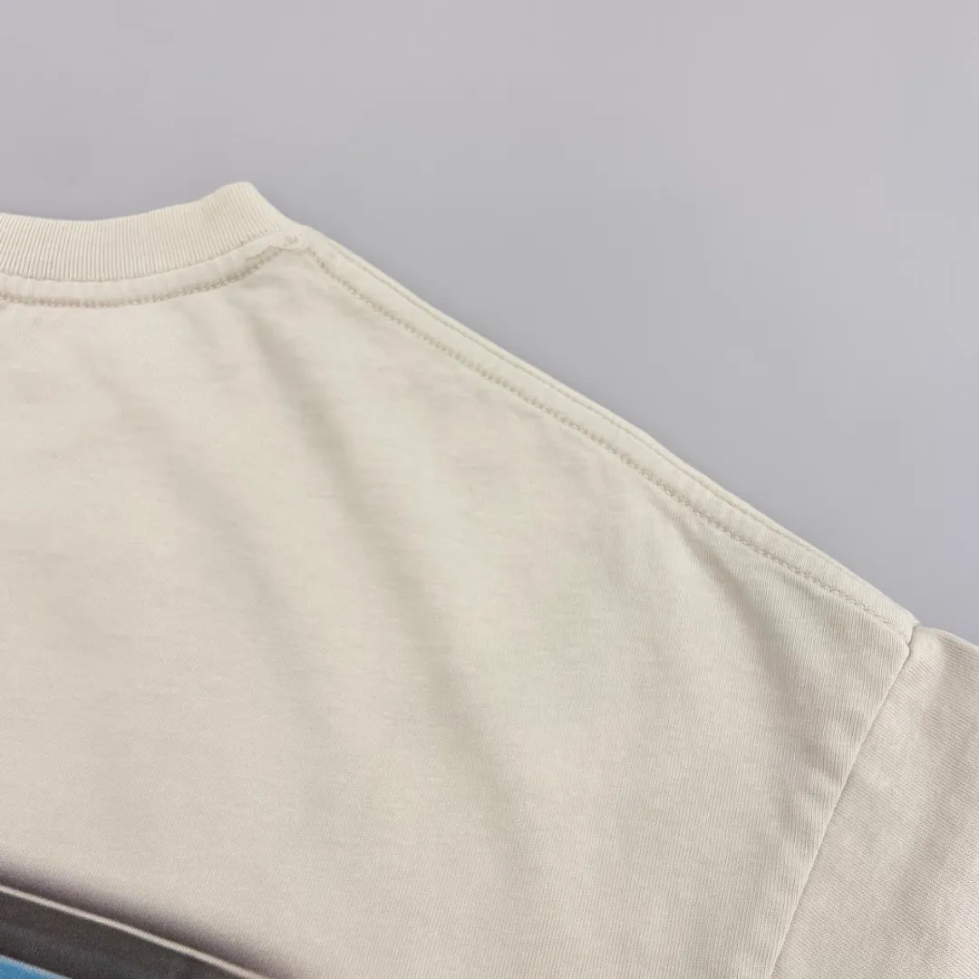 Mechao Saint Michael GEEKSRULE Summer Battle T-shirt animation printed short-sleeved digital white ink direct spray, the fabric is breathable and the pattern is three-dimensional and clear. Fabric: Double yarn 240g Style number: S825 Size: S-M-L-XL Color: Off-white Price: P110